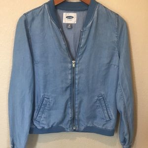 Old Navi jacket size: XS with pockets
